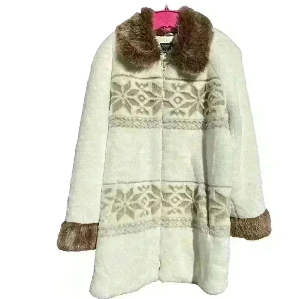 Brand New VINTAGE Northern Lights Faux fur jacket in size Women' Large.